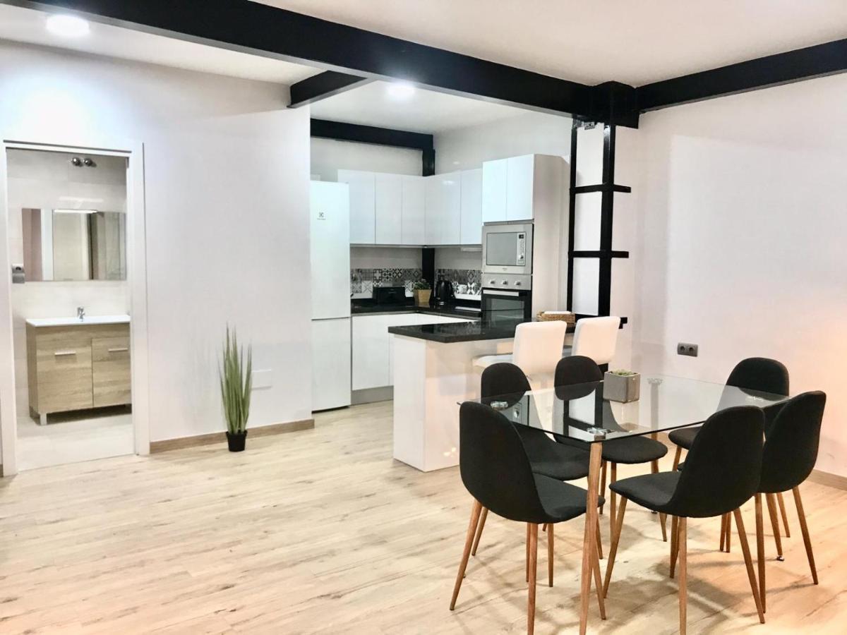 Modern & Spacious Apartment In Plaza De La Merced Malaga Luaran gambar