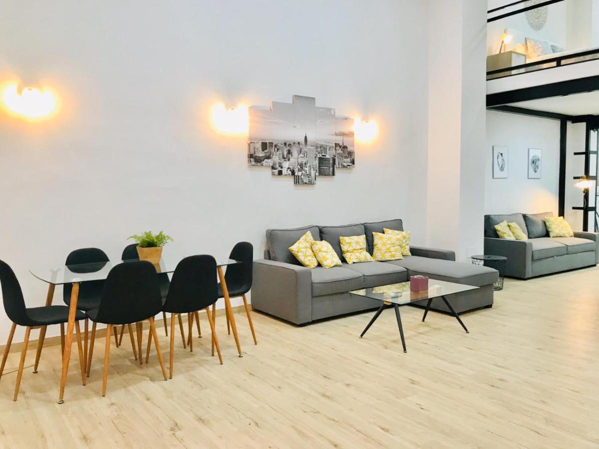 Modern & Spacious Apartment In Plaza De La Merced Malaga Luaran gambar
