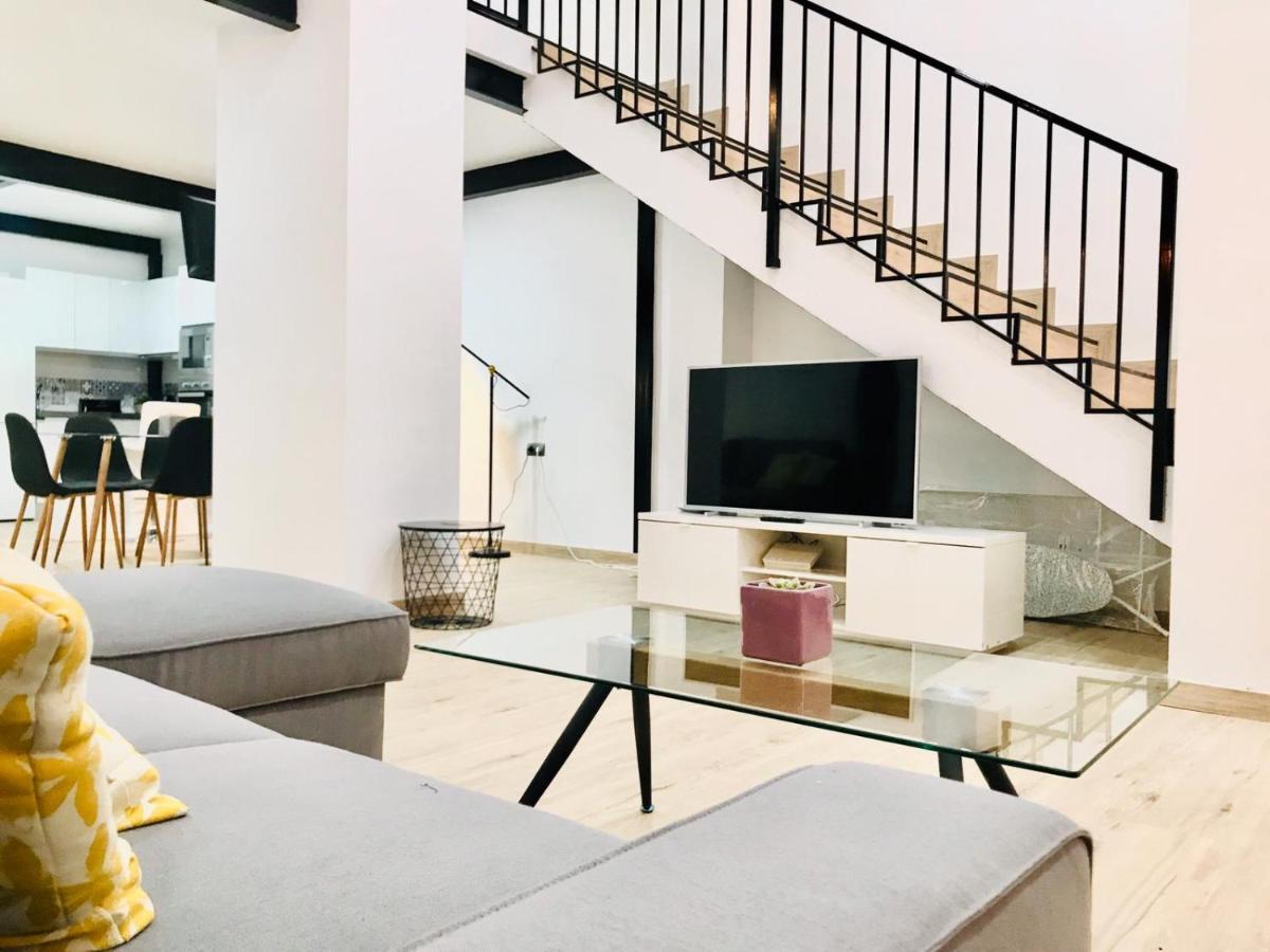 Modern & Spacious Apartment In Plaza De La Merced Malaga Luaran gambar