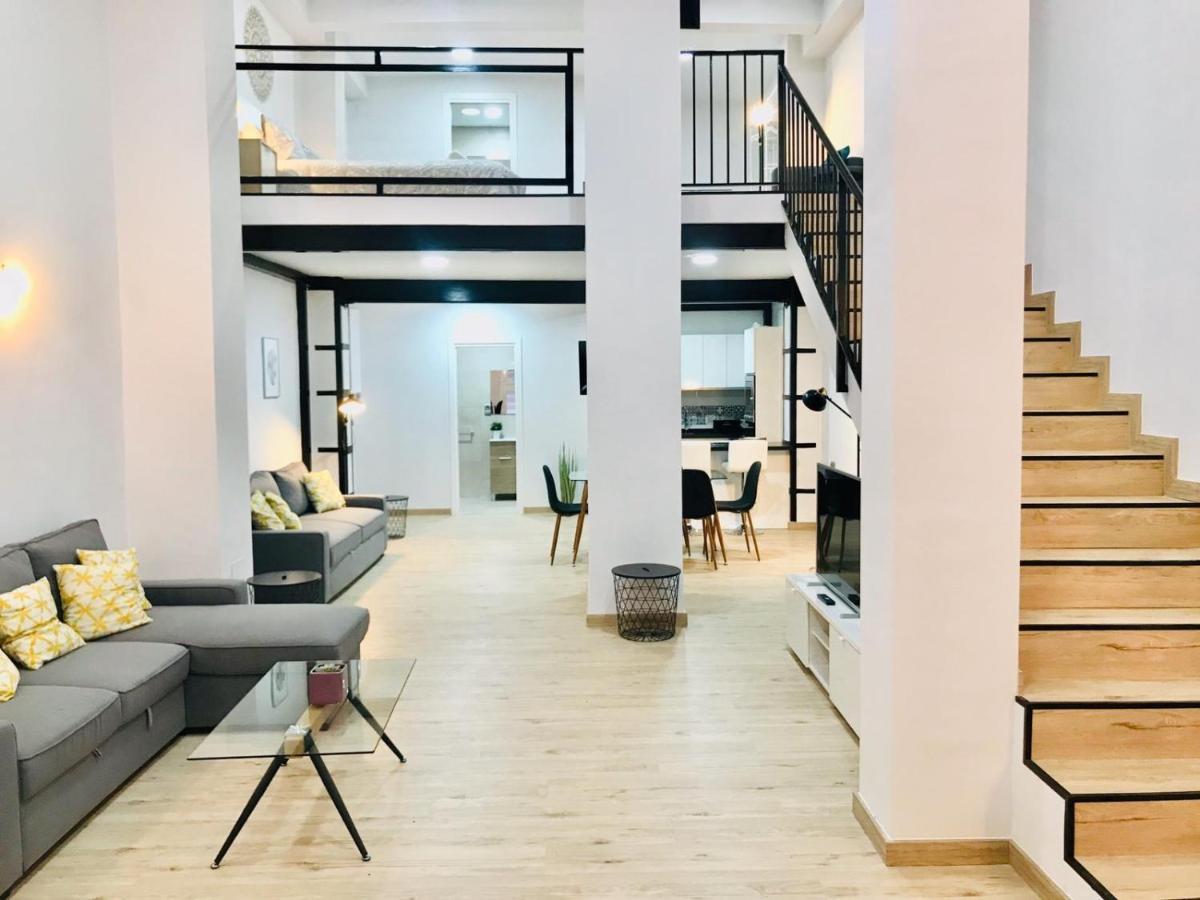 Modern & Spacious Apartment In Plaza De La Merced Malaga Luaran gambar